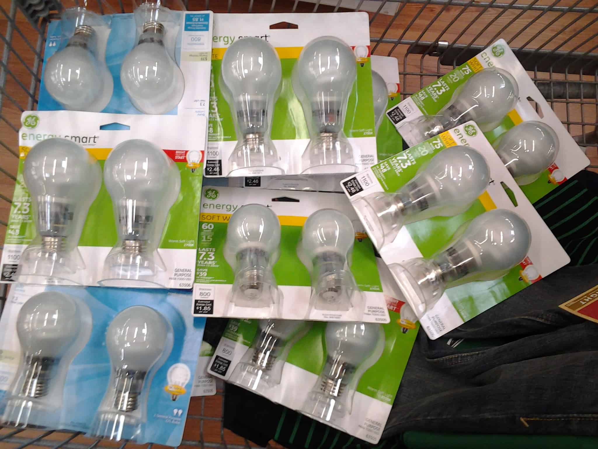 Can You Save Money on Utilities by Switching to Energy Efficient Bulbs?