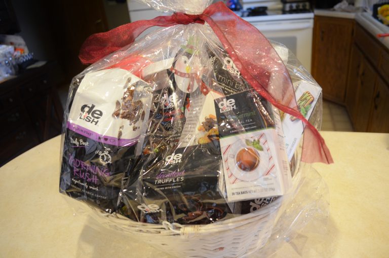 creating-indulgent-holiday-gift-baskets-for-school-staff