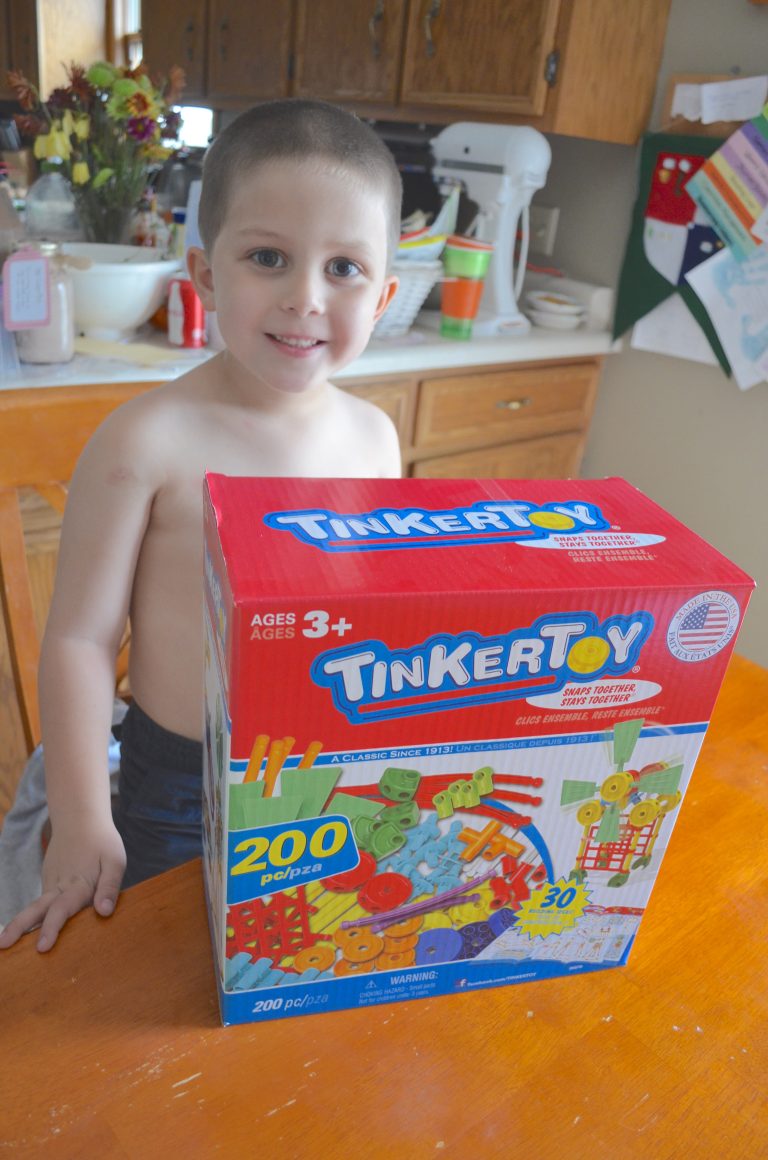 tinkertoy 30 model 200 piece super building set