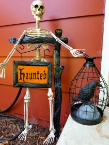 Maximize Your Spooky Halloween Yard & Porch Home Decor By Doing This