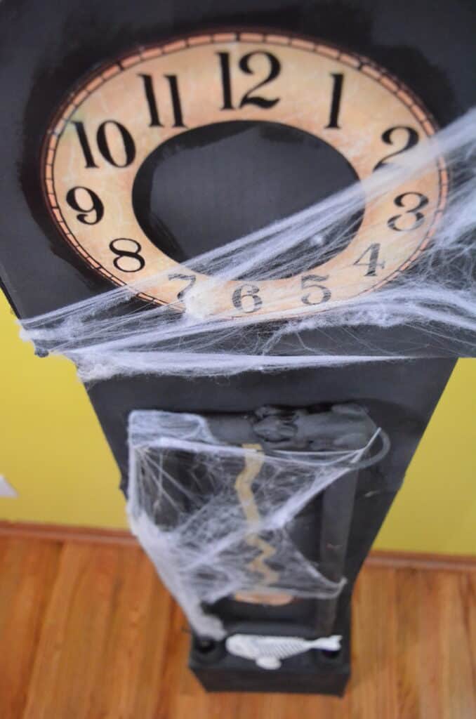 diy halloween clock spooky decor